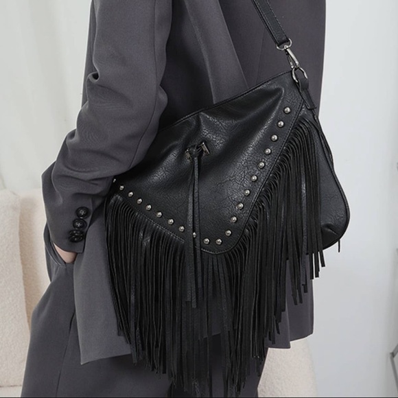 Fabulous Chic Fringe Grey Leather bag - Picture 3 of 5